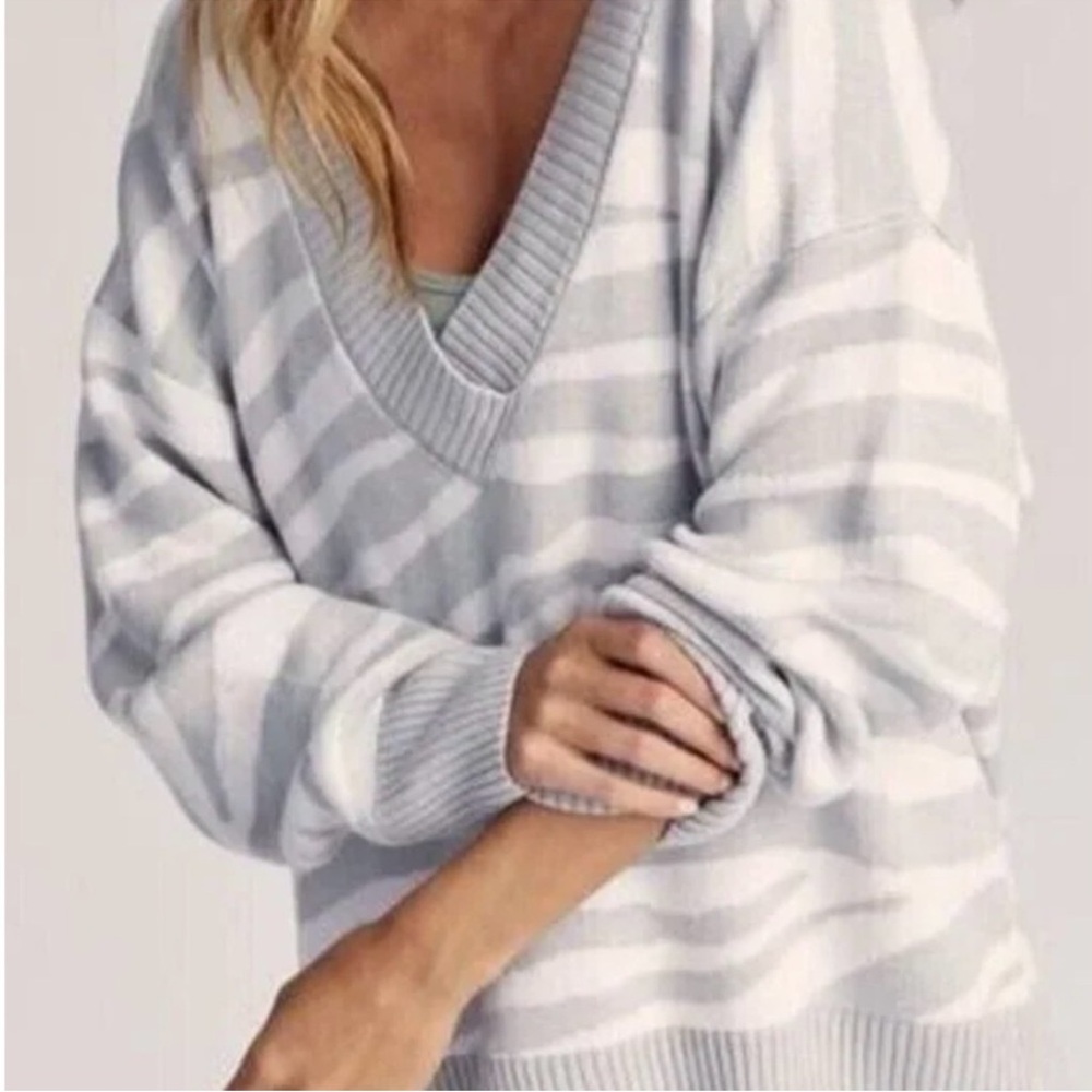 Varley Calvert Zebra Sweater - Picture 7 of 8